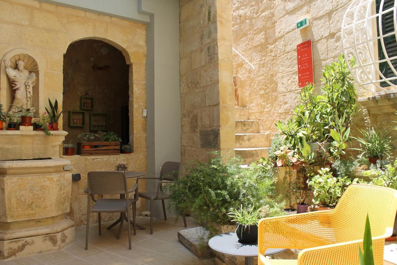 Palazzino Nina Boutique Hotel Qormi Exterior photo