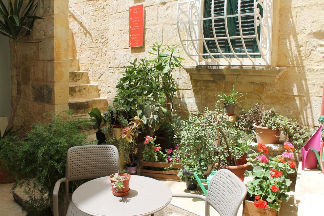 Palazzino Nina Boutique Hotel Qormi Exterior photo