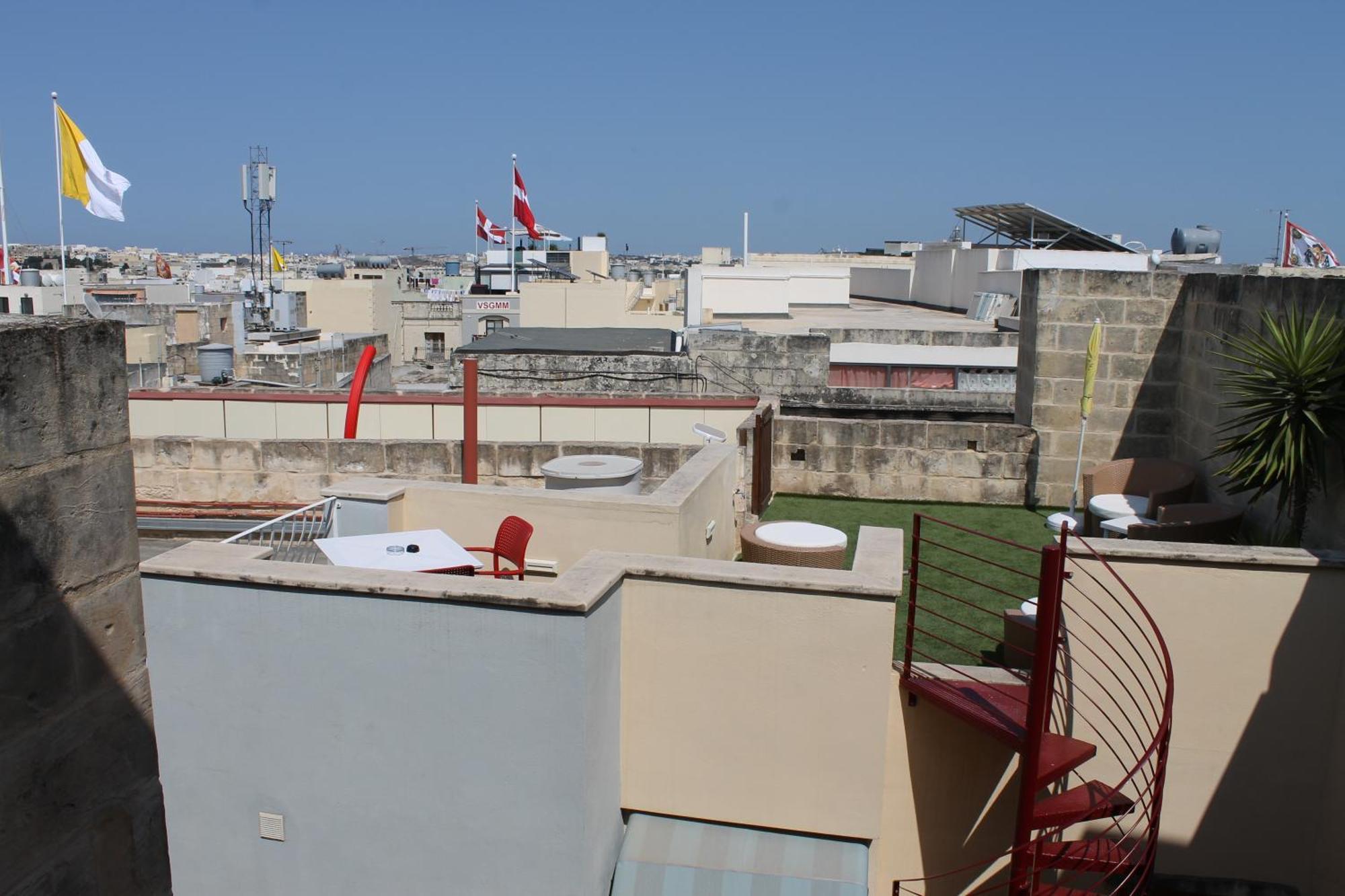 Palazzino Nina Boutique Hotel Qormi Exterior photo