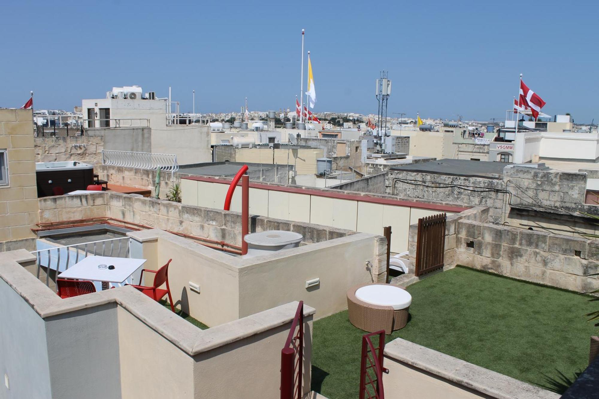 Palazzino Nina Boutique Hotel Qormi Exterior photo